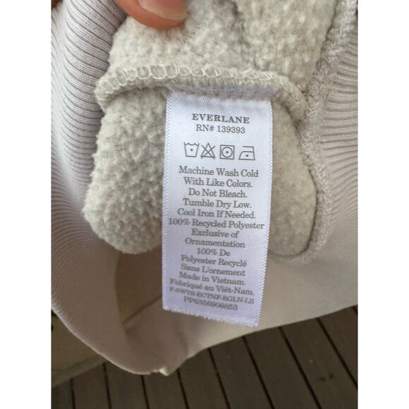 The ReNew Fleece Oversized Crew by Everlane, S, Bone - Picture 7 of 8